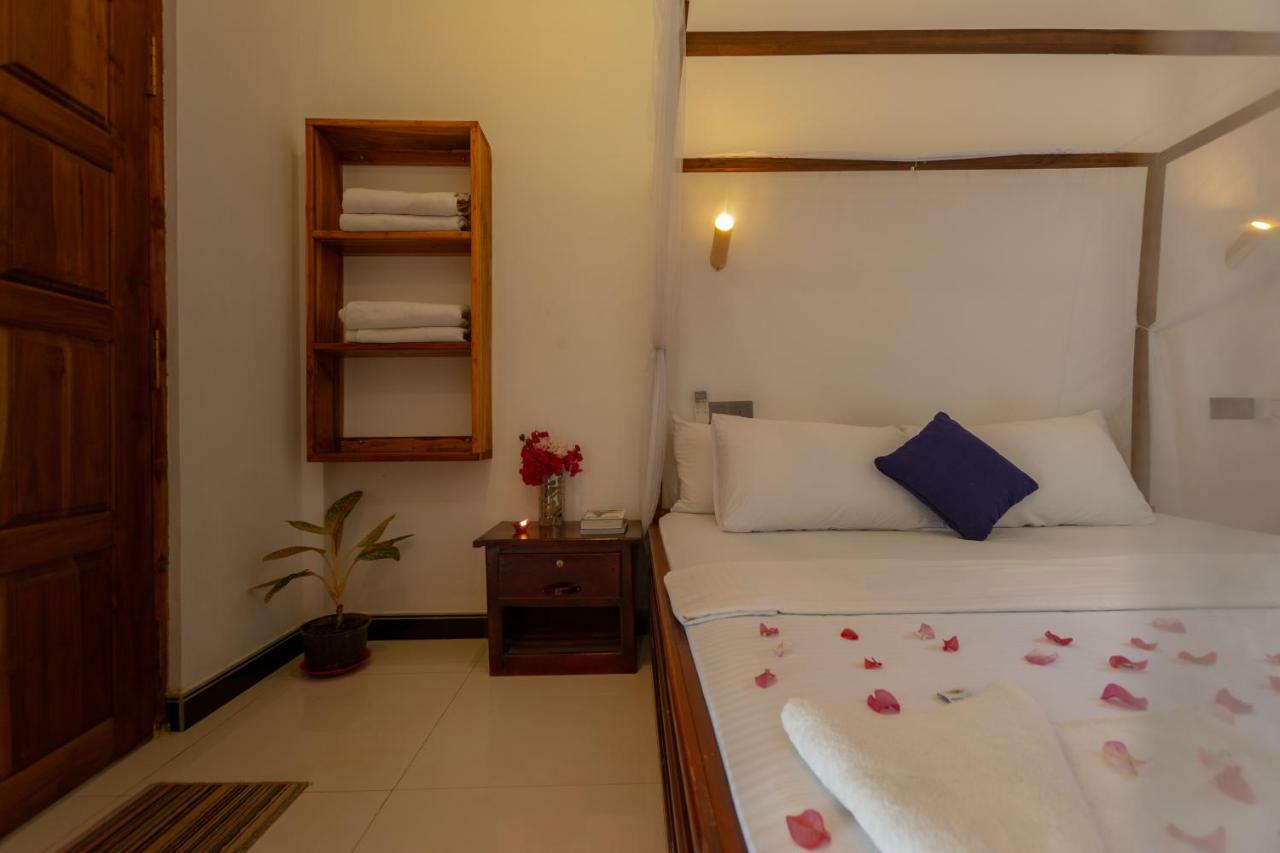 Popoyo Surf Resort Arugam Kudah Eksteriør bilde